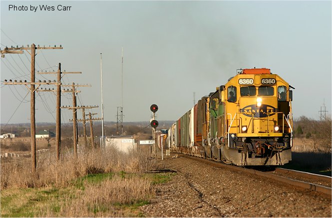 BNSF 6360 passing South Wye at 
Metro, TX