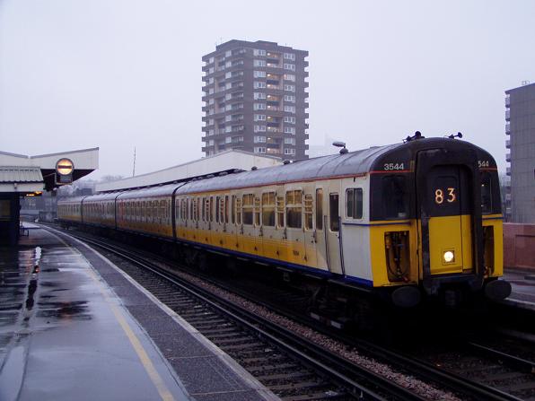 South Eastern Trains 423544, Elephant & Castle