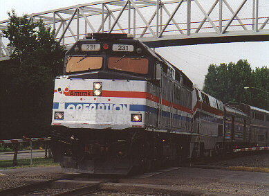 Train 11 arrives in Salem