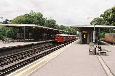 Seen approaching Moor Park