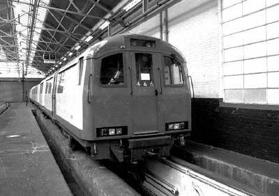 Test Train L133 - DMC 3905