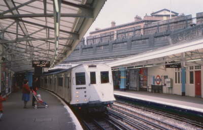 R Stock at Bow Road