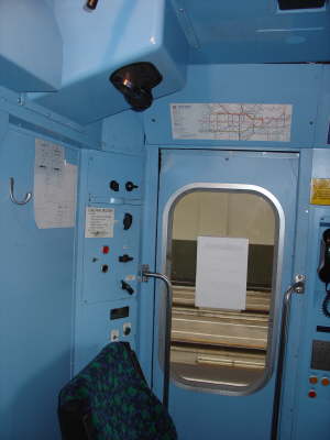 Cab air conditioning controls