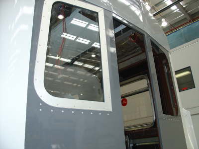 D78 car end window