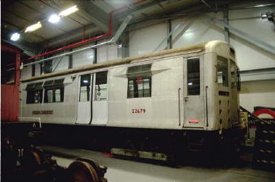 R Stock DMC 22697