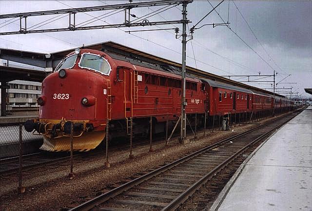 di3623_302_trondheim_19960428_lhb.jpg