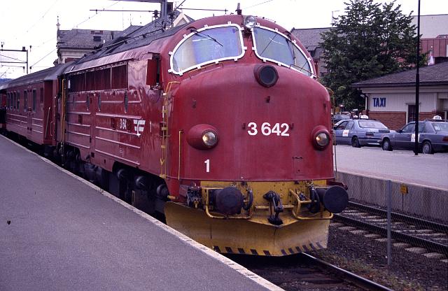 di3642_301_hamar_19990809_lhb.jpg