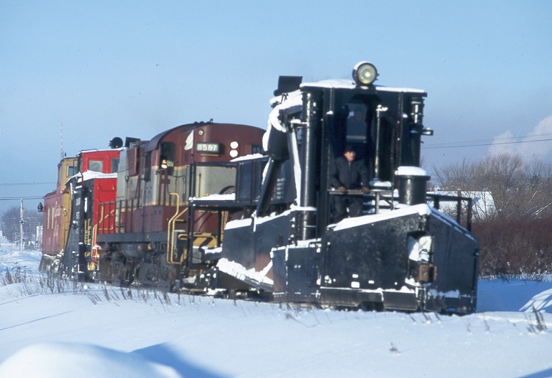 CP 8587