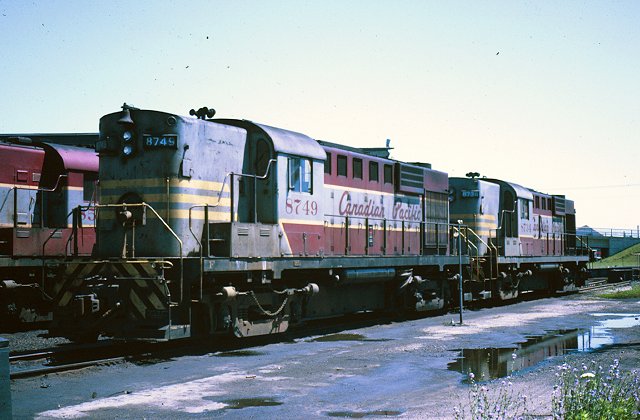 CP 8749