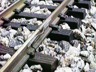 photo of soldered rail jumper