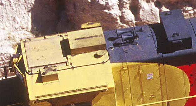 BNSF 5176 Cab Roof Details