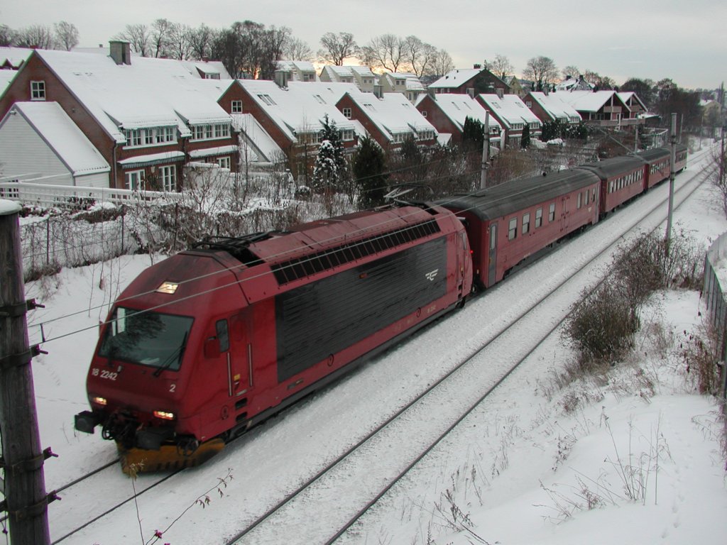 el182242sinsen120103.jpg