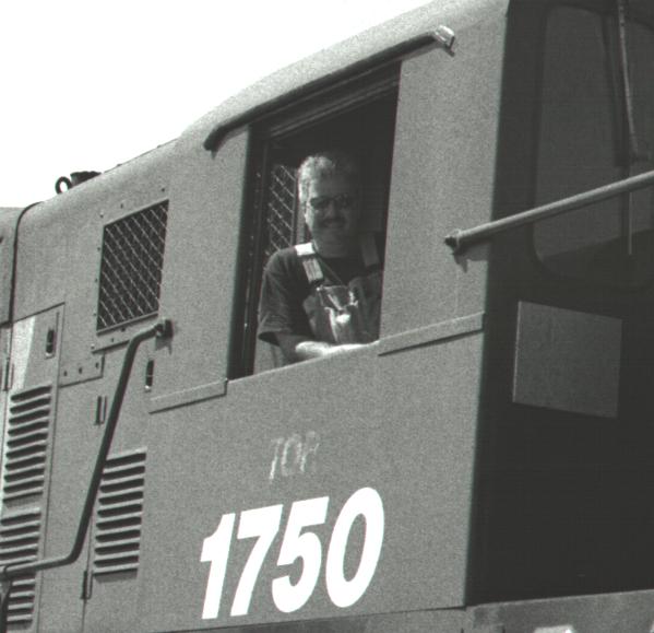 Dave on the 1750.JPG (39987 bytes)