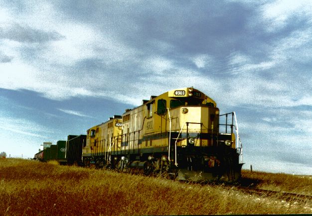 cwr4301-02.jpg (65276 bytes)