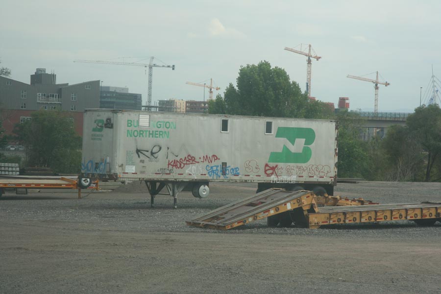 BN Semi-Trailor