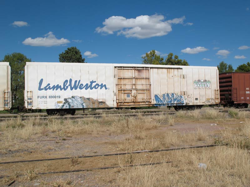FURX #690019 Boxcar Cars