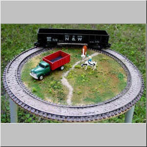 circle2_wtruck.JPG