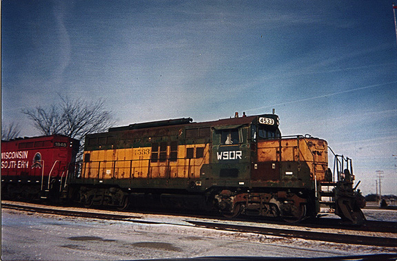 4533