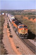 eastbound Z-train approaching Carey, TX