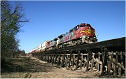 KCS train ATLA approaching Justin