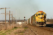 BNSF 6360 south of Metro, TX