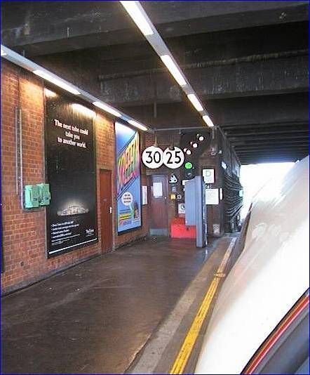 Rayners Lane starter.JPG (39968 bytes)