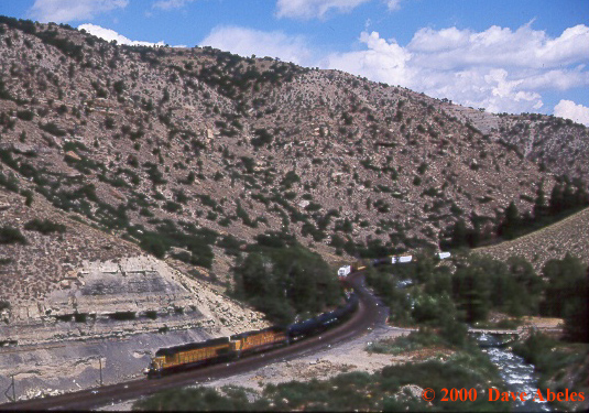 UP's MDVRO (Manifest-Denver to Roper Yd) near Nolan's  Point, UT 08/18/00
