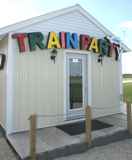 114%20Trainparty%20bldg.jpg